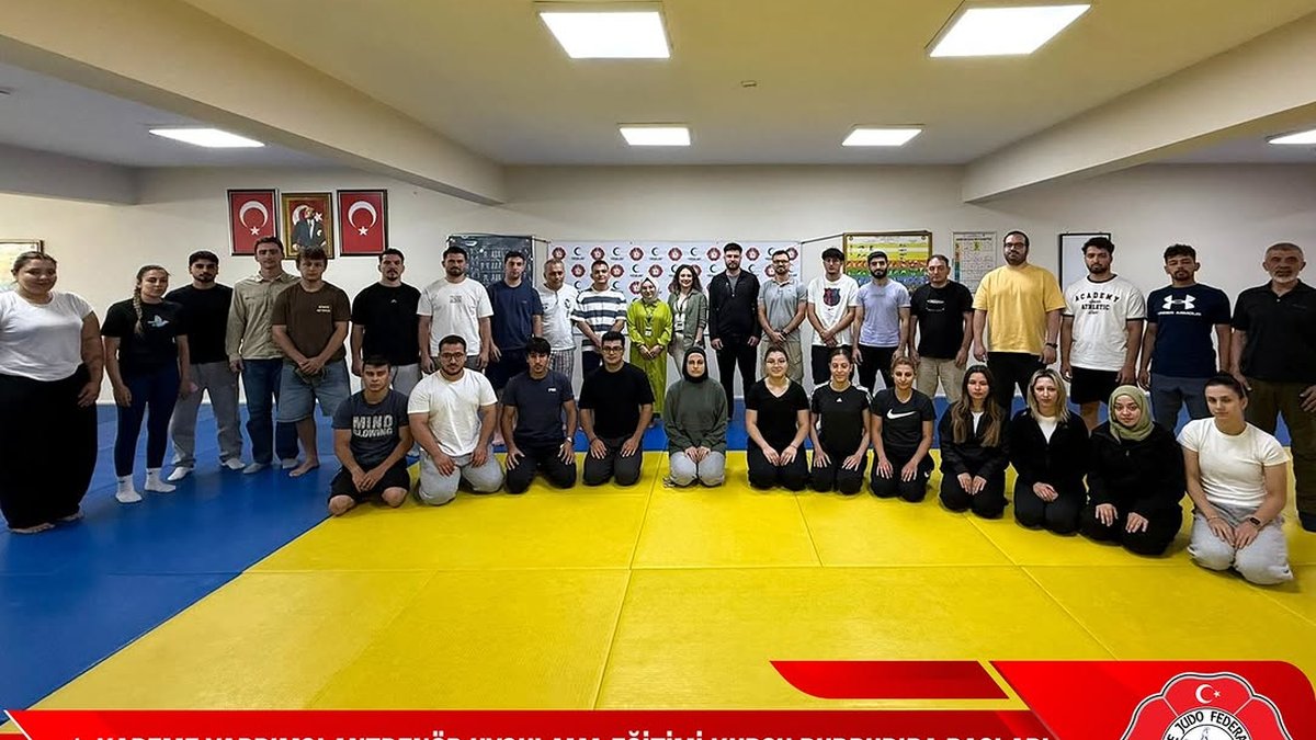 1. KADEME YARDIMCI ANTRENÖR KURSU BURDUR’DA BAŞLADI